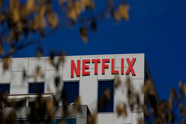 Netflix to buy Warner Bros Discoverys studios, streaming unit for $72 billion