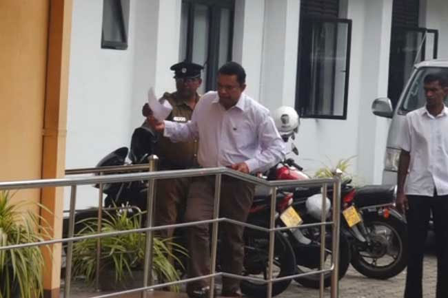 MP Gayantha Karunathilleka records statement with Bribery Commission 