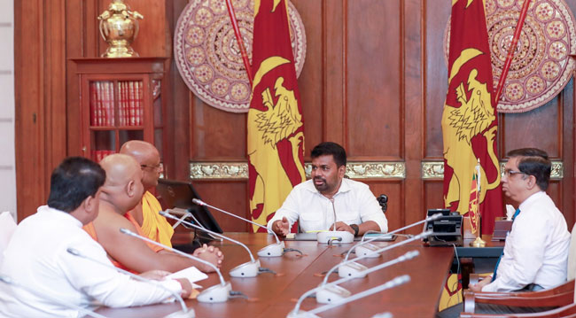Rebuilding Sri Lanka Fund receives support from Dalada Maligawa  