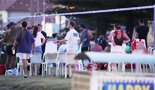 One of the alleged shooters in deadly attacks at Sydneys Bondi Beach named