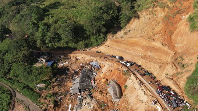 Nawalapitiya-Kandy main road reopens after 18-day closure