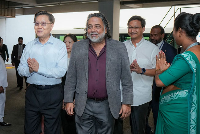 Vice Chairman of Standing Committee of National People s Congress of China arrives in Sri Lanka