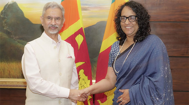 PM Harini and Jaishankar discuss Sri Lanka�s post-disaster reconstruction efforts