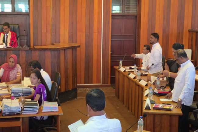 Galle MC meeting adjourned following heated opposition protests