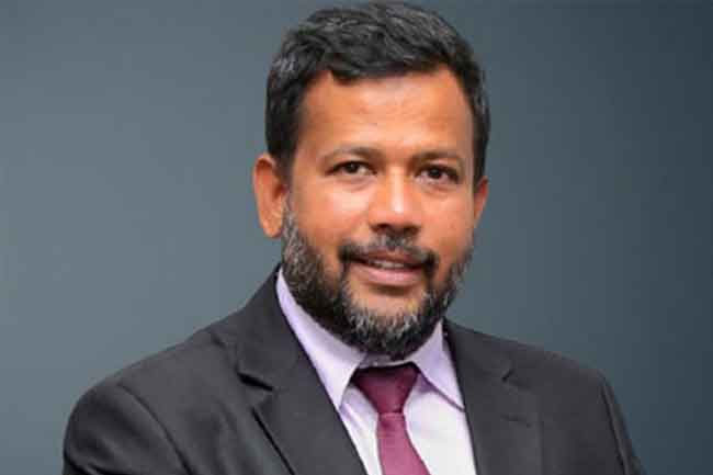 Ex-Minister Rishad Bathiudeen appears before Bribery Commission
