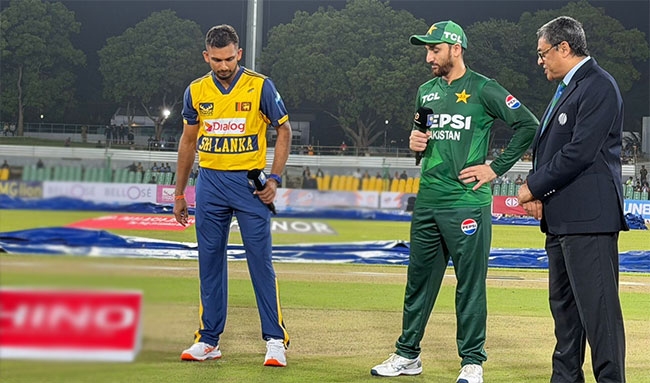 Pakistan opt to bowl first against Sri Lanka, Game reduced to a 12-over contest