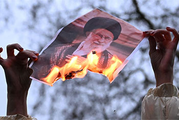 Iranian President warns that attacks on Khamenei mean �all-out war�