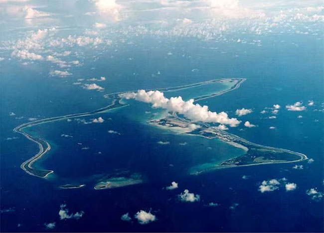 Donald Trump calls UK�s Chagos deal with Mauritius �stupid� and �weak�