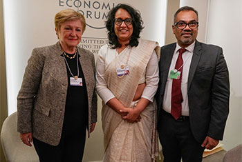 PM holds high-level meetings at WEF 2026�