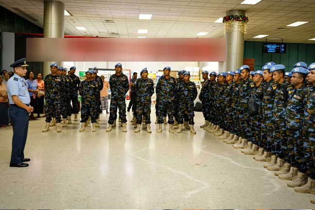 SLAF deploys 11th aviation contingent to Central African Republic