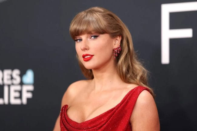 Taylor Swift makes history as she joins Songwriters Hall of Fame