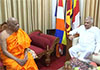 Ex-President Ranil calls on Malwathu and Asgiriya Chief Prelates