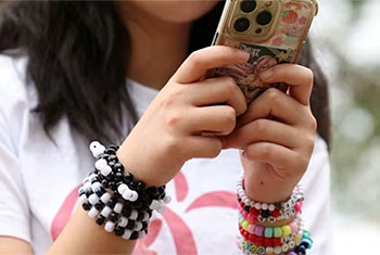 French lawmakers to vote on social media ban for children