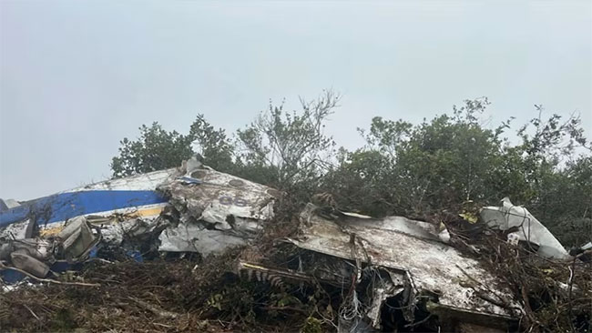 Plane crashes in Colombia, killing all 15 on board