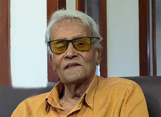 Veteran film director Sena Samarasinghe passes away
