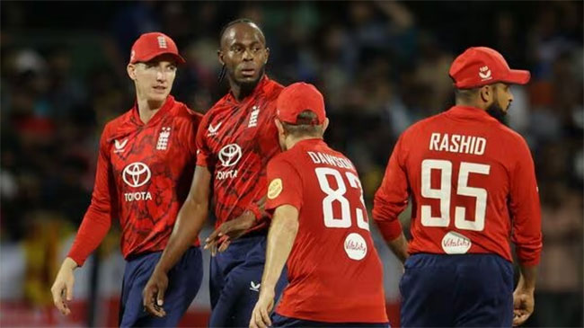 3rd T20I: England wins toss, elects to bat against Sri Lanka