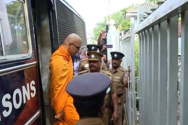 Ven. Balangoda Kassapa Thero and others produced before court