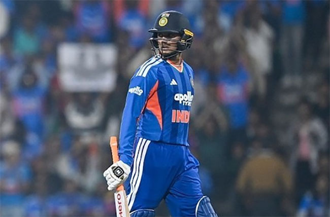 India�s Abhishek Sharma hospitalised with stomach issue