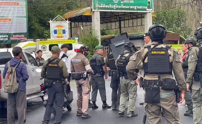 Gunman apprehended in southern Thailand after holding students and teachers hostage in school