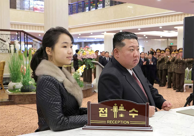Kim Jong Un chooses teen daughter as heir, says Seoul