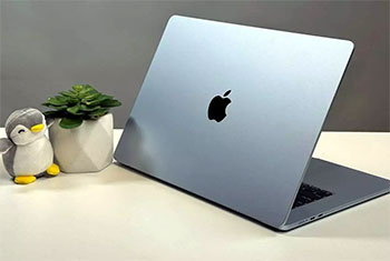 Apple�s cheapest MacBook with iPhone chip to launch in March