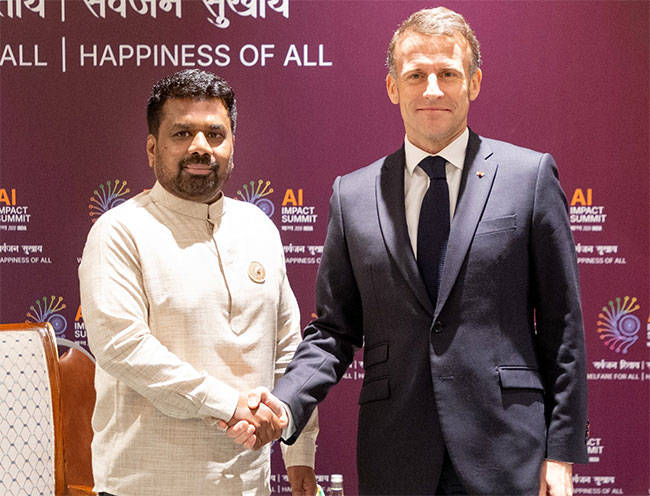 President Dissanayake holds bilateral talks with French President Macron