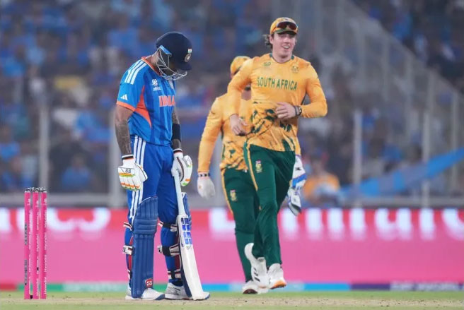 South Africa decimate India by 76 runs in Super 8 match