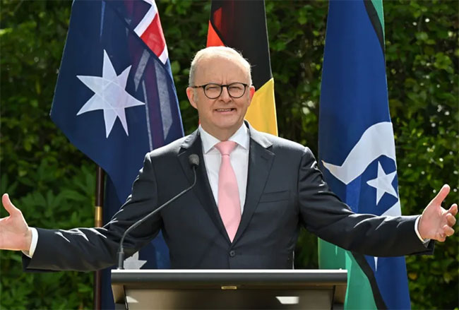 Australian PM evacuated from his house due to safety threat