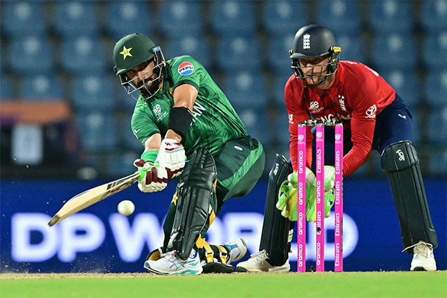 T20 World Cup: Pakistan post 164/9 against England in Kandy 