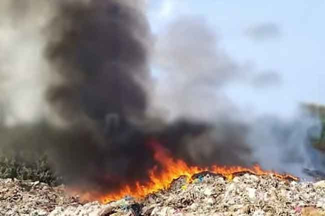 Ministry calls for report to probe environmental impact of Kerawalapitiya garbage dump fire