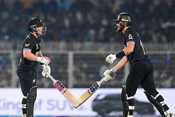   Allen�s blazing century powers New Zealand into T20 World Cup final