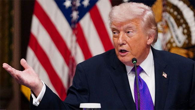 Donald Trump rates Iran war 15 out of 10