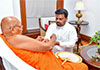 President receives blessings from Ven. Ittapana Dhammalankara Thero