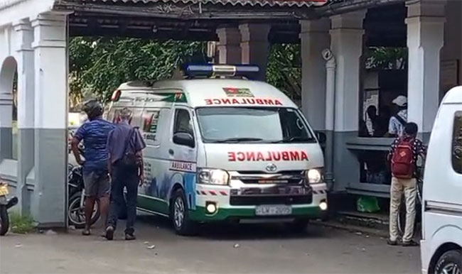 British tourist killed in train accident near Wadduwa