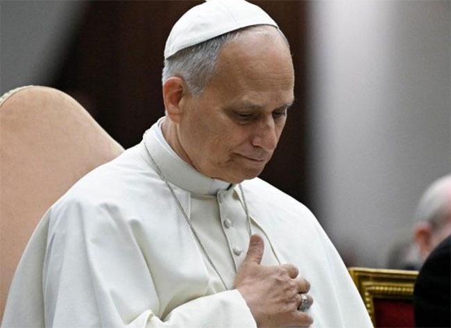 Pope Leo mourns victims in Middle East, prays for peace