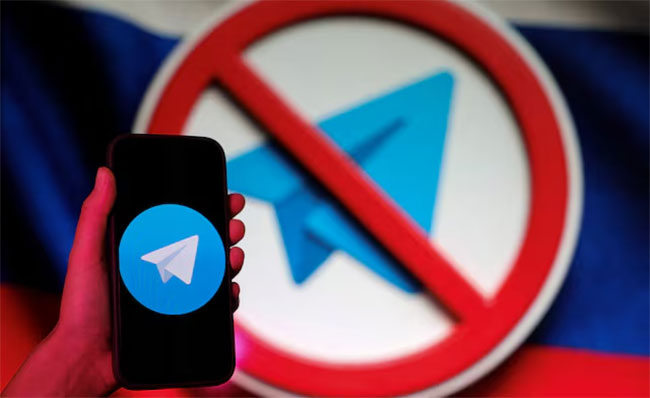 Russia fines Telegram app for failing to remove banned content