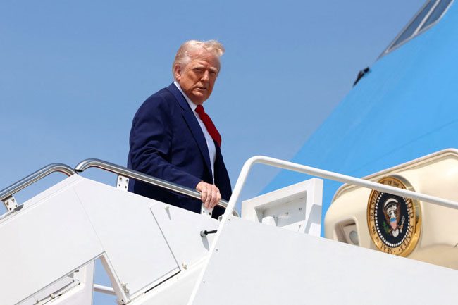 Trump threatens to obliterate  Iran power plants unless Hormuz opens