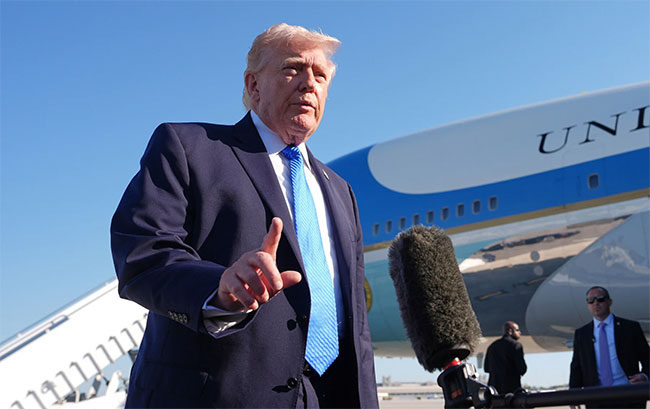 Donald Trump says Iran and US both want to make a deal  and says they ll talk today