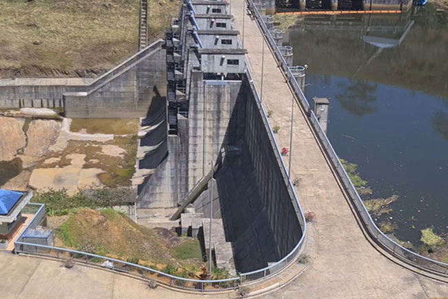 Water levels drop rapidly in several reservoirs in N�Eliya 