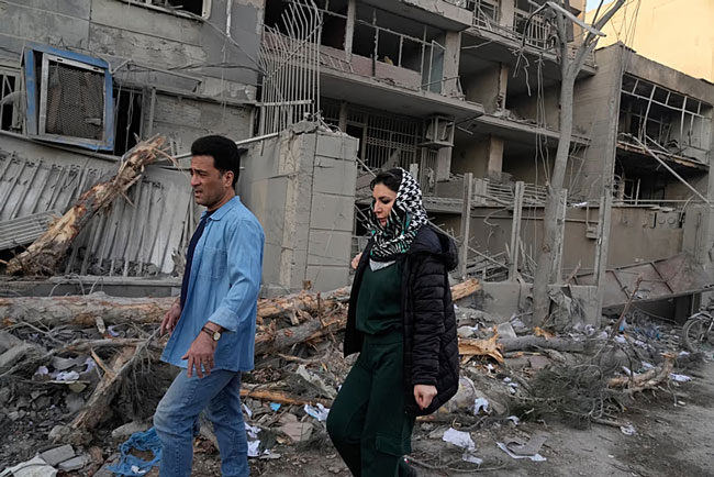 IDF issues immediate evacuation warning in Arak, central Iran