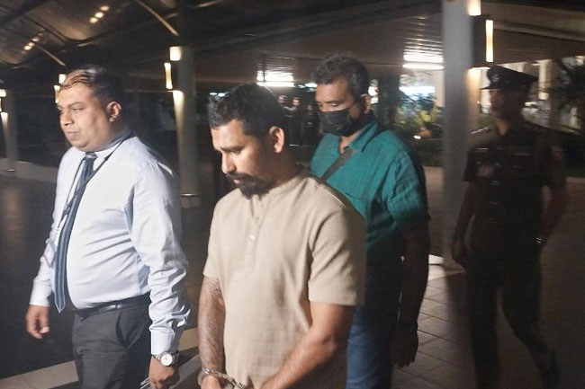 Notorious gang member �Midigama Chuti� brought back to Sri Lanka 