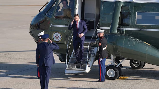 JD Vance-led US delegation lands in Pakistan for high-stakes ceasefire talks with Iran