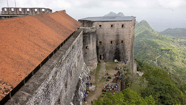 At least 30 dead in stampede at Haiti�s historic Laferriere Citadel