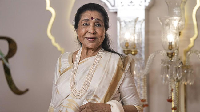 Legendary Indian singer Asha Bhosle dies at 92