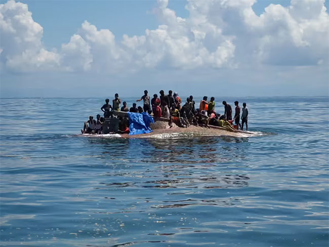 250 Rohingya and Bangladeshis missing after migrant boat sinks in Andaman Sea