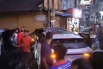 Ten injured in multi-vehicle collision in Eheliyagoda