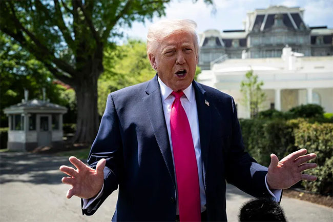 Trump says he may go to Islamabad if Iran deal reached