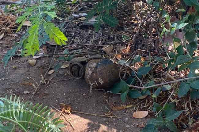 Live hand grenade found in Eppawala reservoir, STF called for controlled detonation