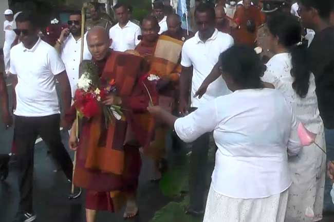�Ehi Passiko� Peace Walk enters fifth day; Set to reach Kelaniya Temple tomorrow