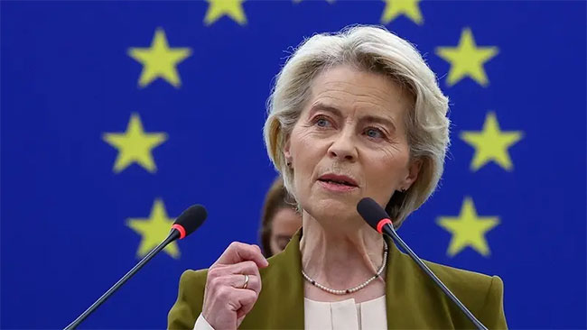 European Commission Chief says �too early� to lift Iran sanctions